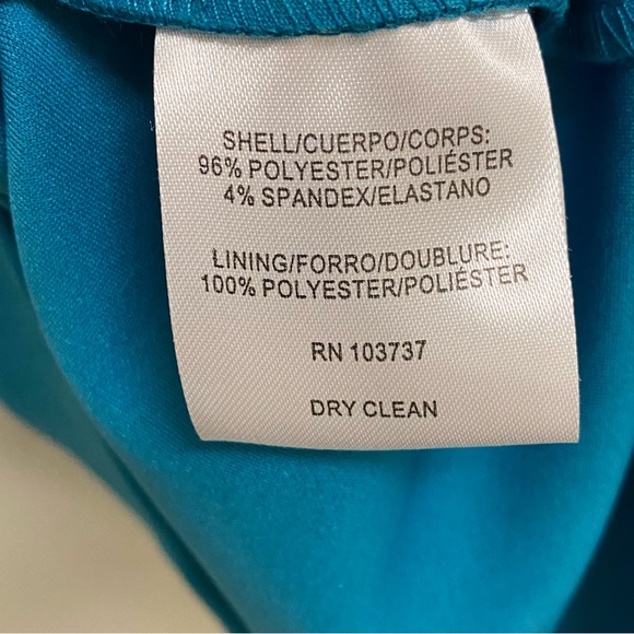 Donna Morgan Bell Sleeve Dress - Picture 4 of 6